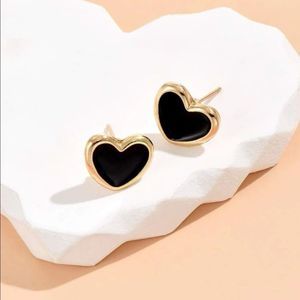 Hold My Heart Onyx Heart Studs